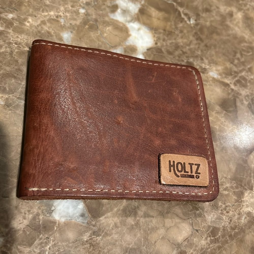 Holtz Leather Co. brown leather wallet